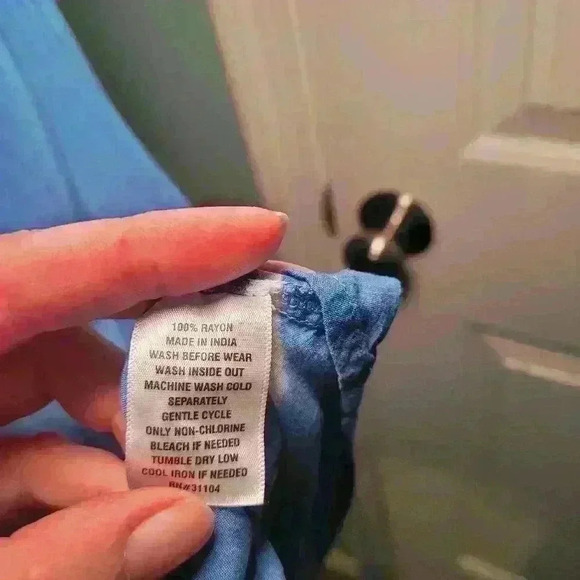 Crown and ivy woman's blouse with v neck xl blue and white - Picture 7 of 10